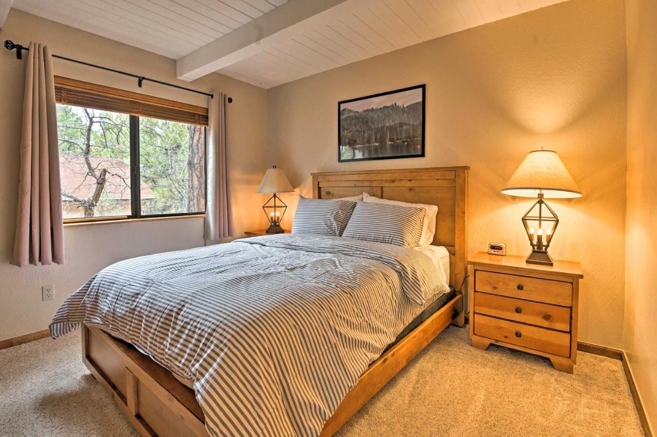Secluded Munds Park Cabin With Deck And Lake Access エクステリア 写真